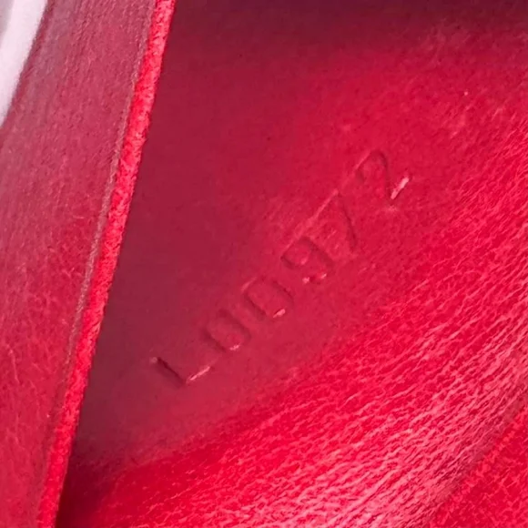 ▪️♦️LV COMMUTER PASS WALLET♦️▪️ - Picture 5 of 7